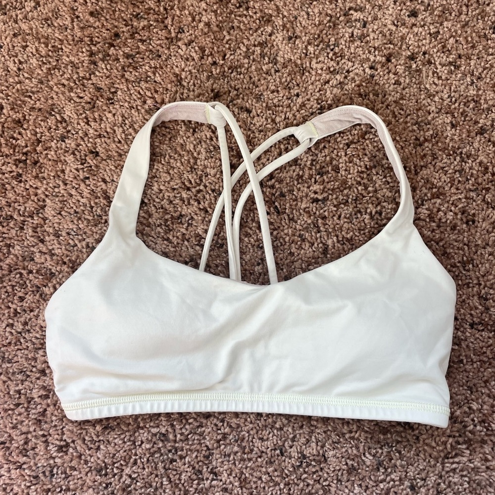 lululemon free to be bra - wild light support size 4